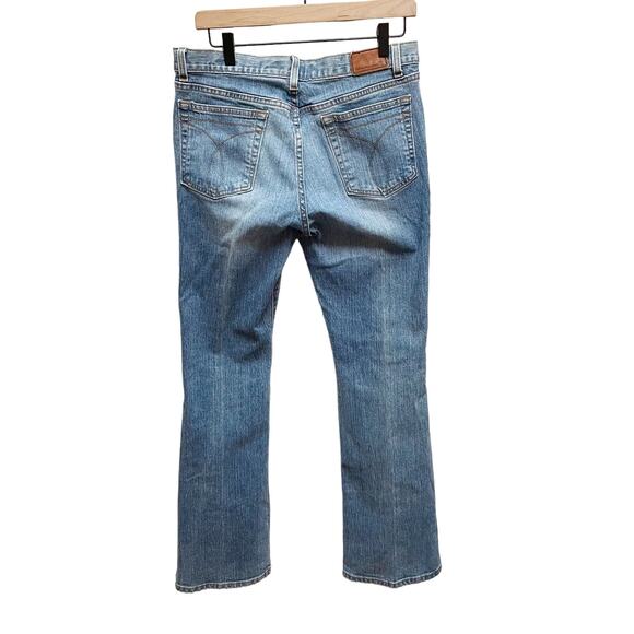 Calvin Klein Regular Wash Flare Midrise Jeans Women’s size 8 - Picture 2 of 6